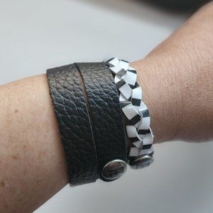 Bundle of two black and white Flourish Leather Bracelets - Size XL